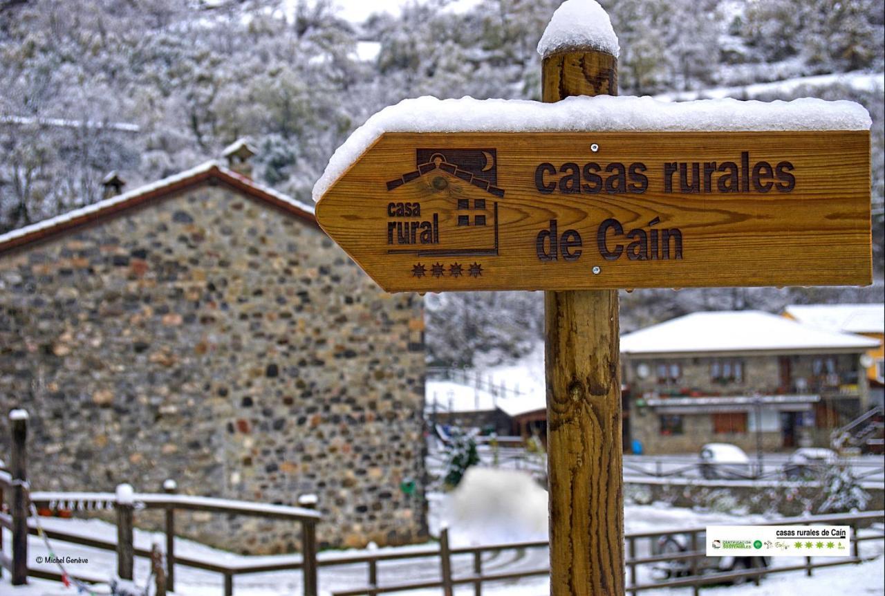 Casas Rurales De Cain Guest House ภายนอก รูปภาพ