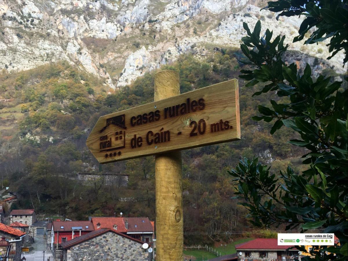 Casas Rurales De Cain Guest House ภายนอก รูปภาพ