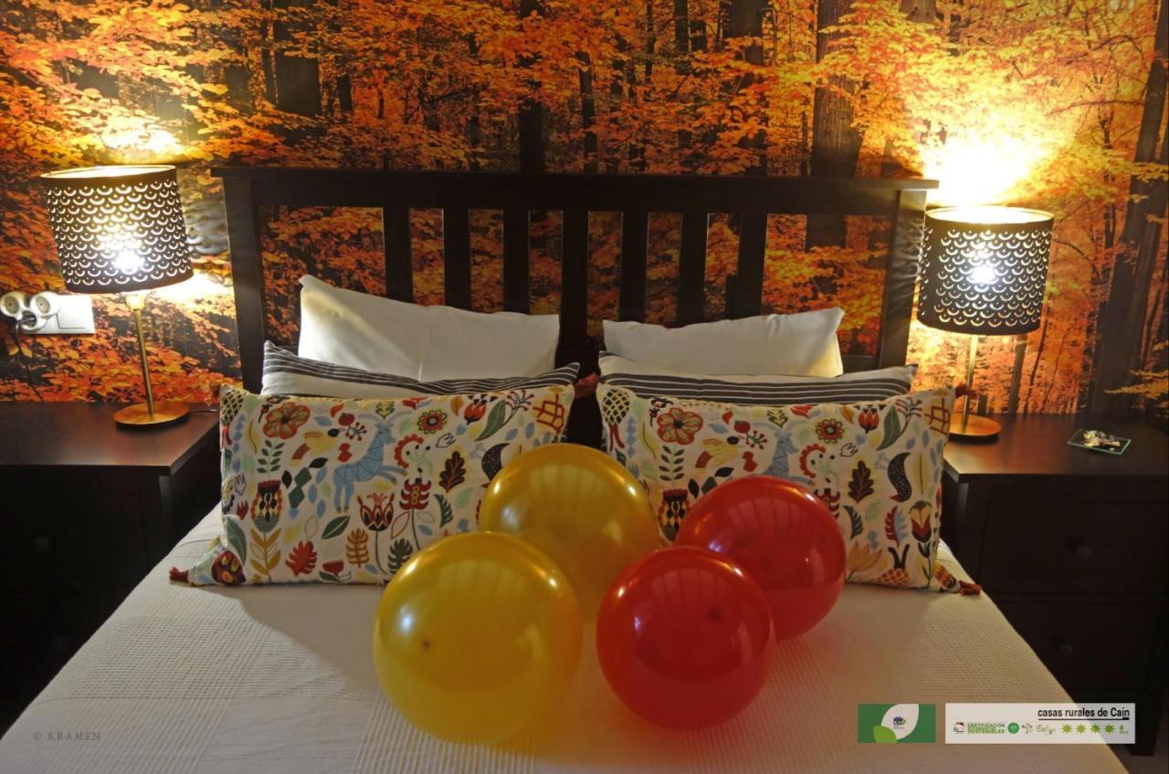 Casas Rurales De Cain Guest House ภายนอก รูปภาพ